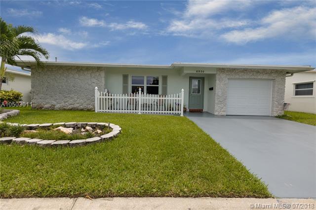 6930 14th Pl - Photo 1