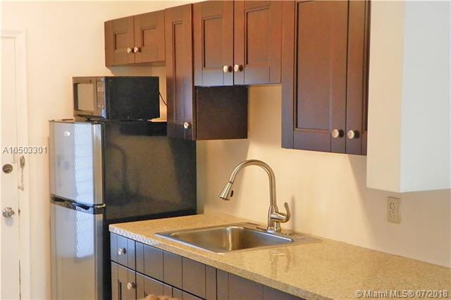 270 191st St - Photo 1