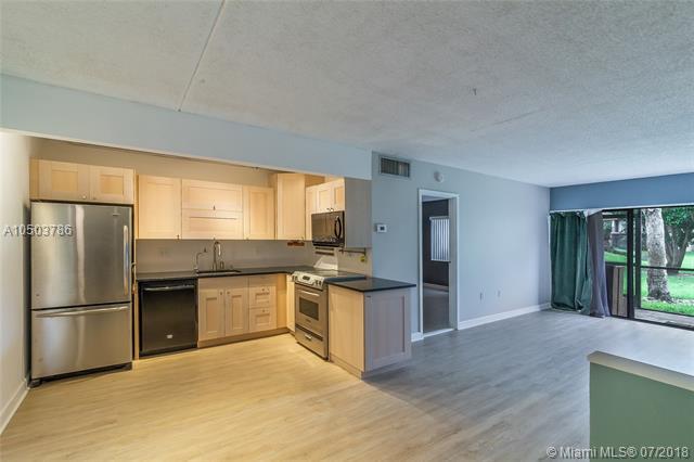 5765 Washington St - Photo 1