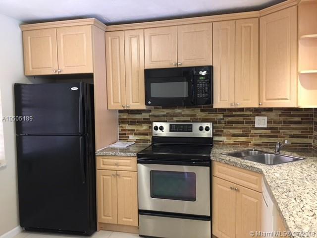 450 Commodore Dr - Photo 1
