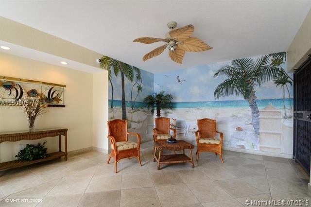 1501 Ocean Dr - Photo 1