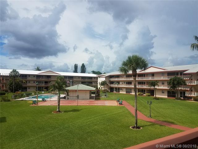 5300 Washington St - Photo 1
