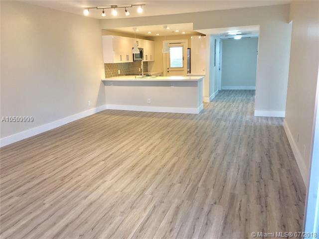 3300 Palm Aire Dr - Photo 1