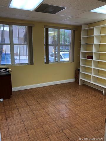 11140 88th St - Photo 1