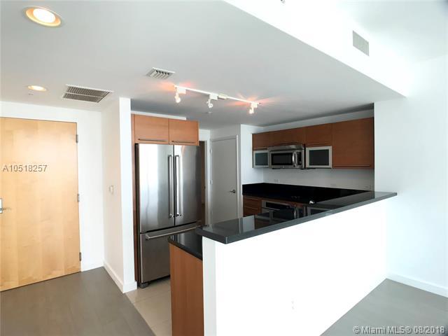244 Biscayne Blvd - Photo 1
