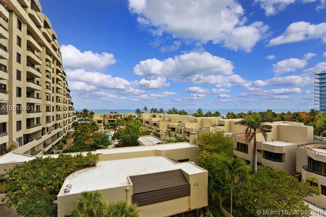 201 Crandon Blvd - Photo 1