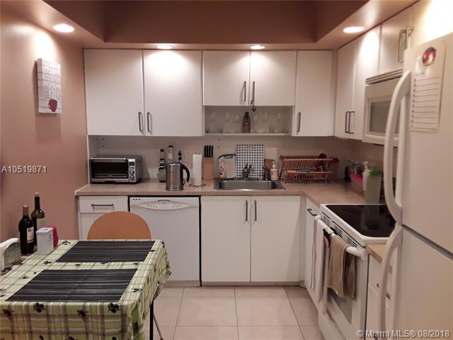 2500 Parkview Dr - Photo 1