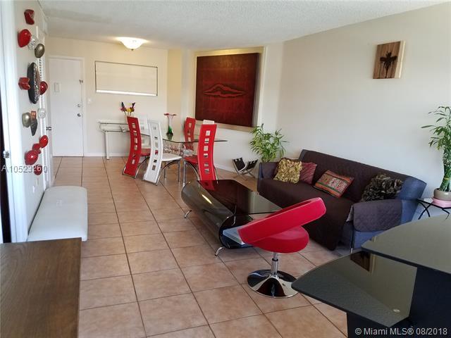 1881 Washington Ave - Photo 1