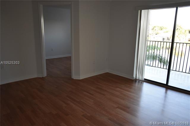 450 Palm Cir W - Photo 1