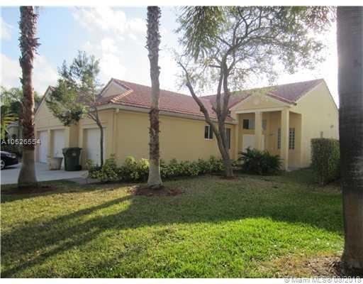 1330 Camellia Circle - Photo 1