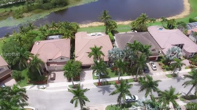 2545 Hunters Run Way - Photo 1