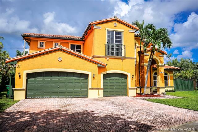 15824 81st Ct - Photo 1