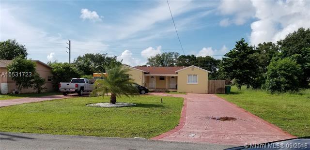 130 164th St - Photo 1