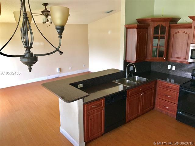13400 10th Pl - Photo 1