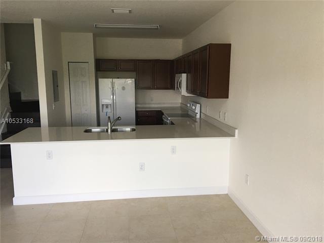 260 109th Ave - Photo 1