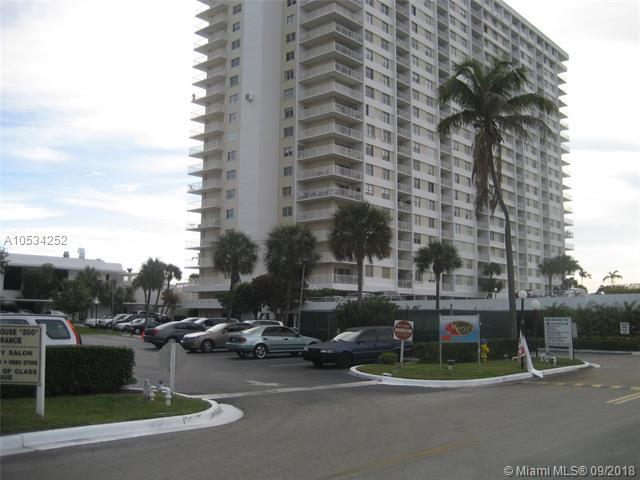 500 Bayview Dr - Photo 1