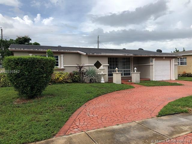7606 Fairway Blvd - Photo 1