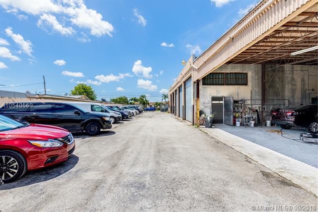 3627 106th St - Photo 1
