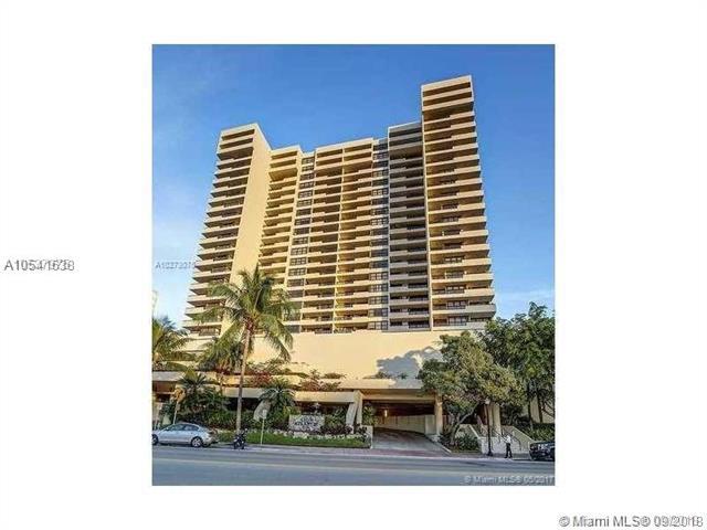 2555 Collins Ave - Photo 1