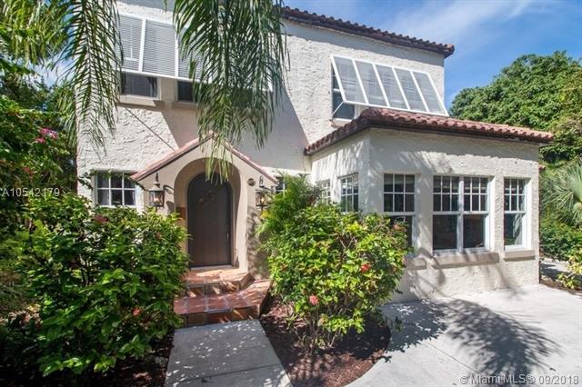 320 Dartmouth Dr - Photo 1