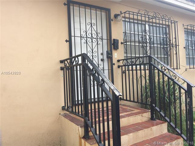 1737 6th St - Photo 1