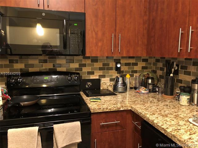 101 117th Ave - Photo 1