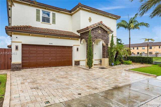 8646 115th Pl - Photo 1
