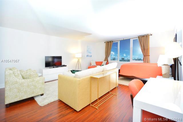 2301 Collins Ave - Photo 1