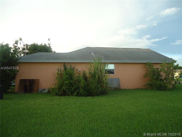 997 7th Pl - Photo 1
