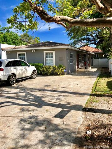 3225 Oak Ave - Photo 1