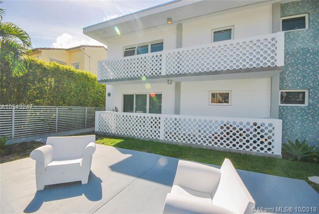942 Lenox Av - Photo 1
