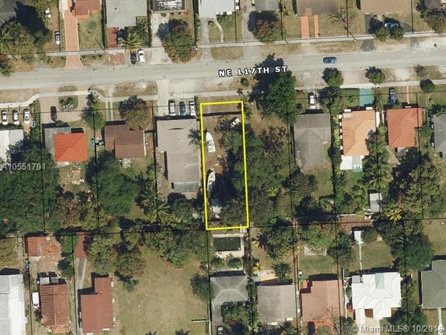 48 117th St - Photo 1