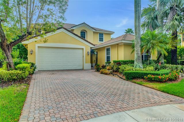 2019 Harbor View Cir - Photo 1