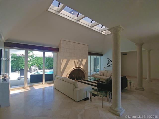 111 Hibiscus Dr - Photo 1