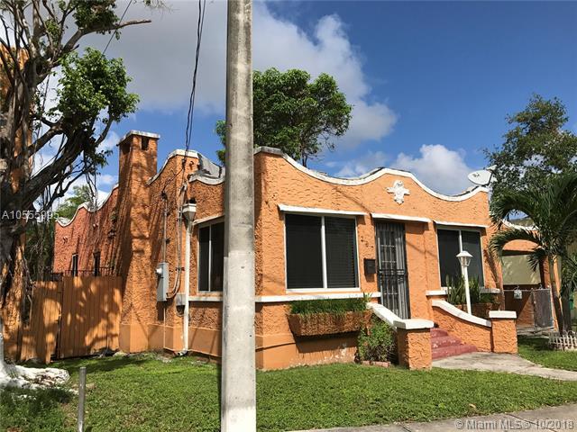 267 33rd St - Photo 1