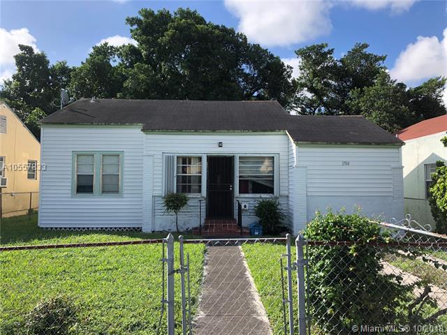 1784 46 St - Photo 1
