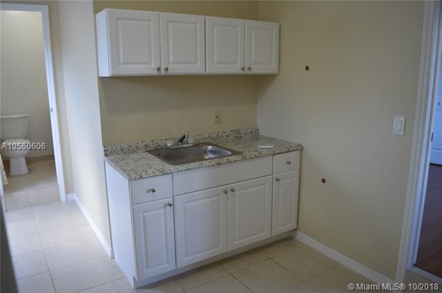 18160 143rd Ct - Photo 1
