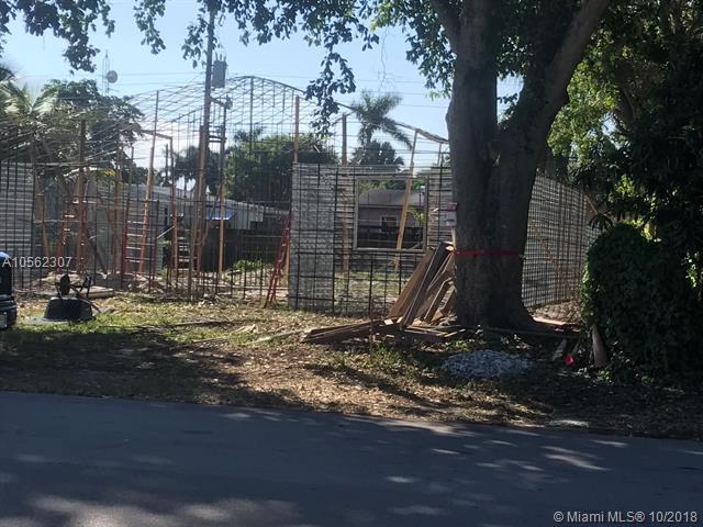 4070 49th Ct - Photo 1