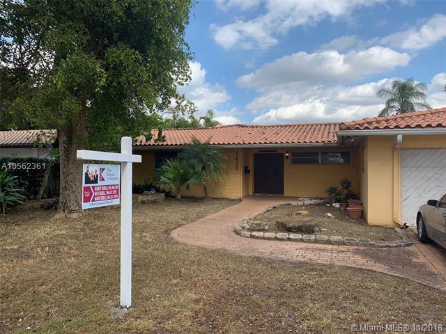 7435 Sabal Dr - Photo 1