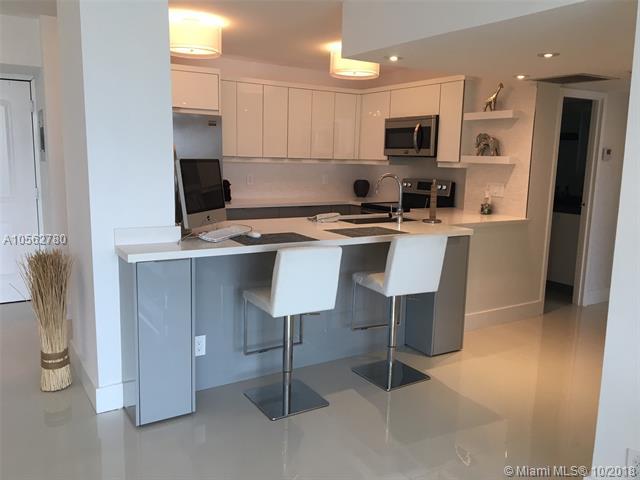 100 Bayview Dr - Photo 1