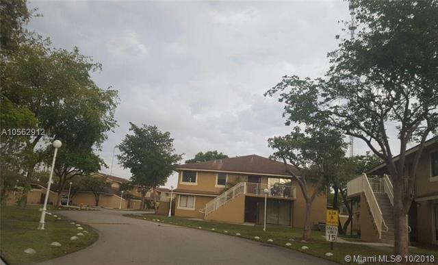 550 214 St - Photo 1