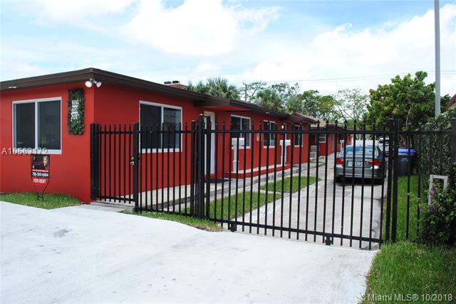 2513 Lincoln St - Photo 1
