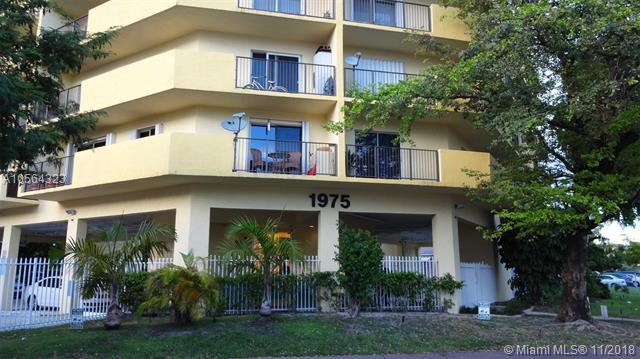 1975 Normandy Dr - Photo 1