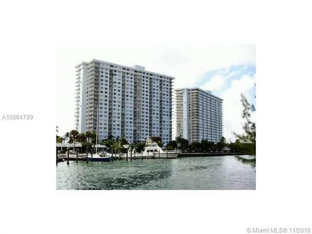 300 Bayview Dr - Photo 1