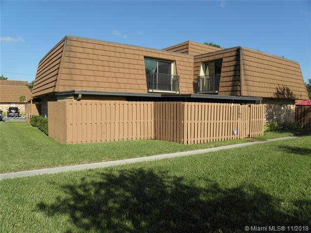 2594 Garden Ct - Photo 1
