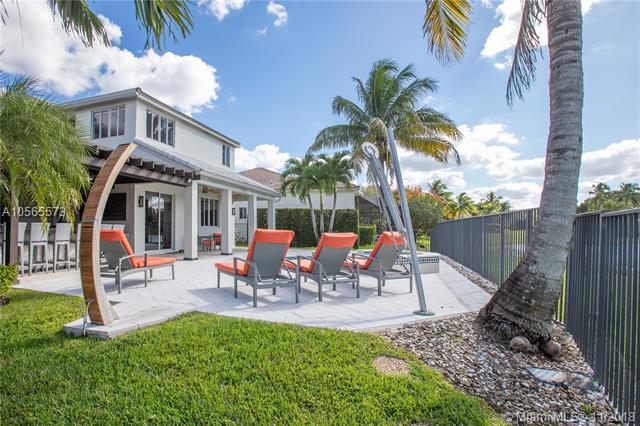1157 Camellia Cir - Photo 1