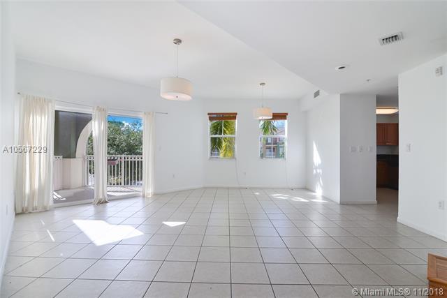 11002 83rd St - Photo 1