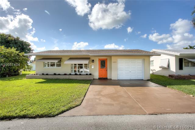 5707 48th Ave - Photo 1