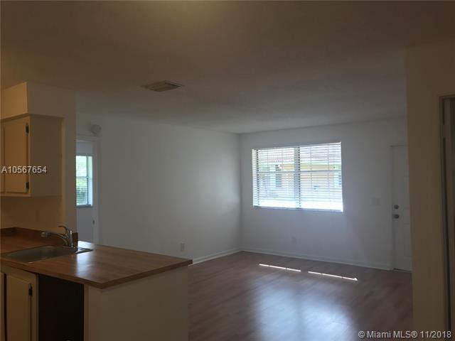 732 103rd Ter - Photo 1