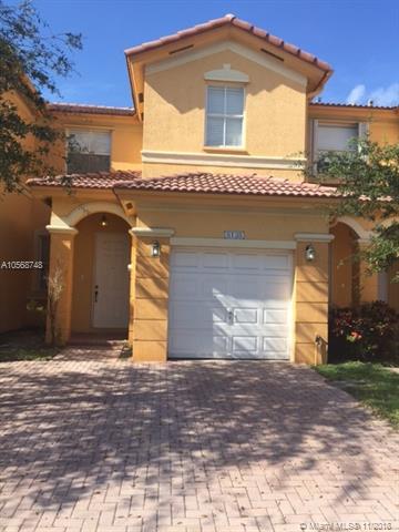 8138 108th Ct - Photo 1